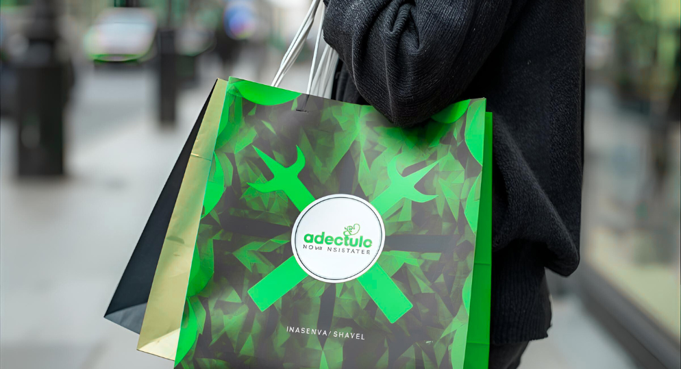 How Printed Shopping Bags Boost Brand Visibility